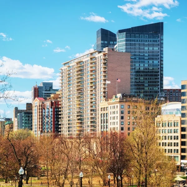 Vue du skyline , en avril 2018, montrant les gratte-ciels du centre-ville.